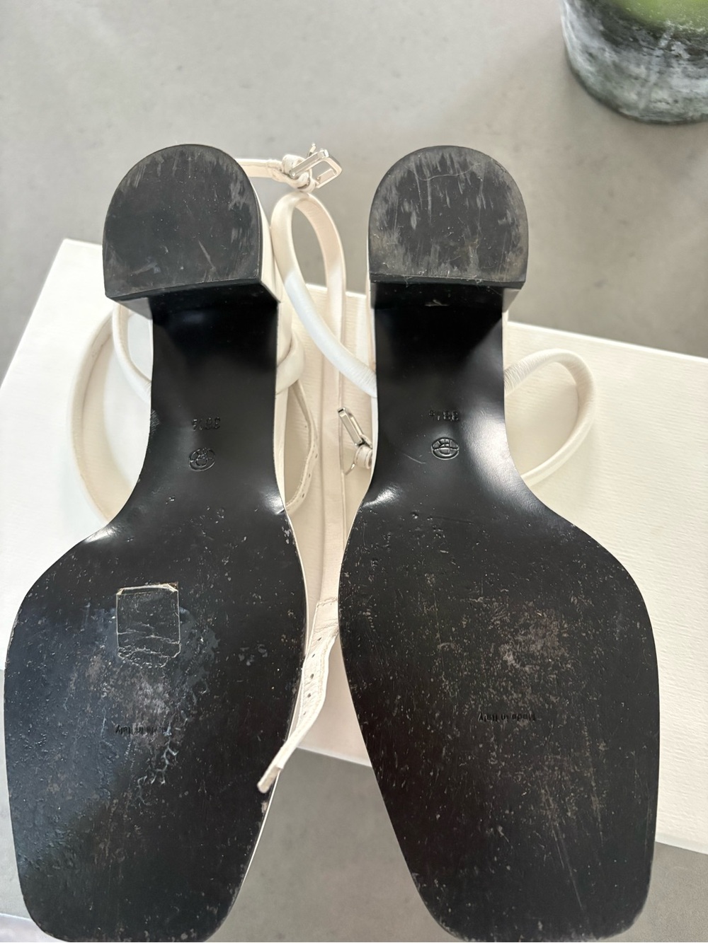The Row Kate Sandals Low Heel Size 38.5 - Picture 8 of 11